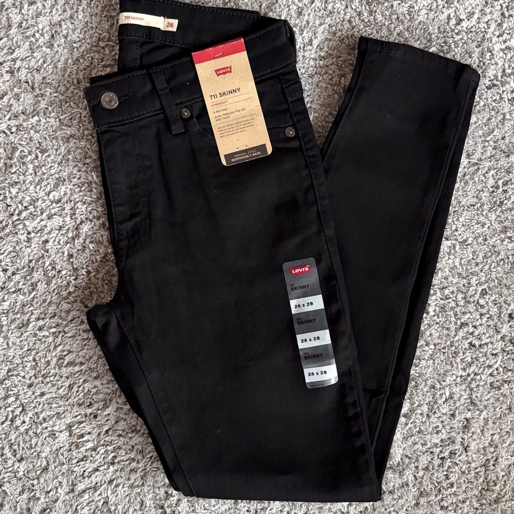 ✨$25✨Levi's 711 Skinny Jeans |Black | 2 Short | W26 L28  NWT - Picture 3 of 10